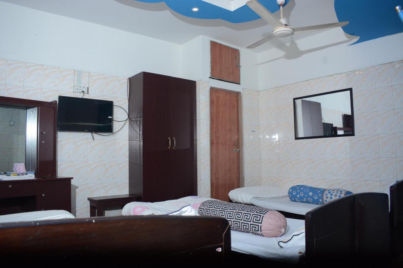 Hotel Hilton City Chittagong Ngoại thất bức ảnh