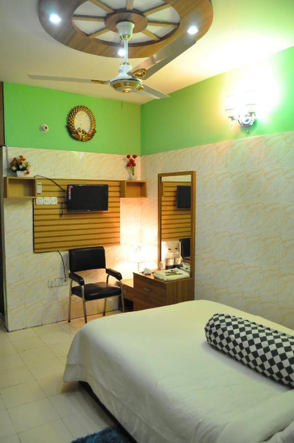 Hotel Hilton City Chittagong Ngoại thất bức ảnh